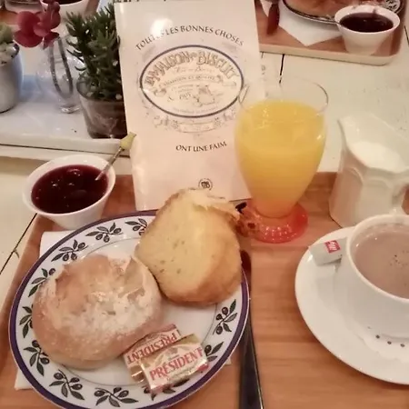 Ma Maison Est La Votre 3* Castanet (Aveyron)