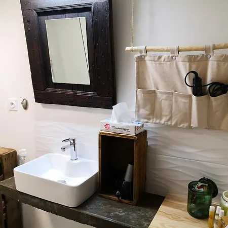 Ma Maison Est La Votre 3* Castanet (Aveyron)